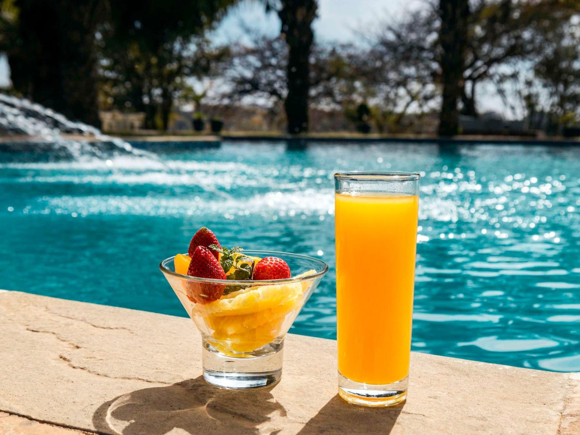 Hotel Pullman Lubumbashi Grand Karavia. Exterior foto