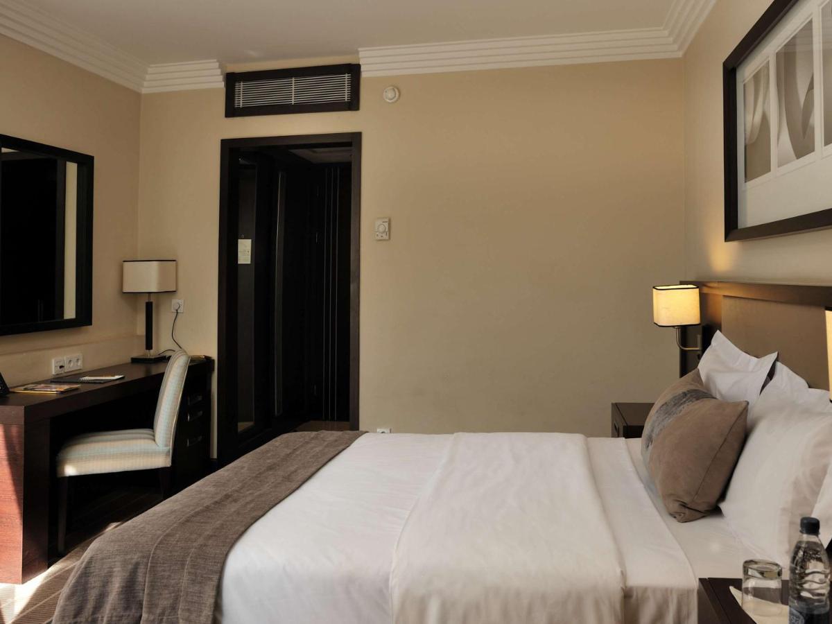 Hotel Pullman Lubumbashi Grand Karavia. Exterior foto