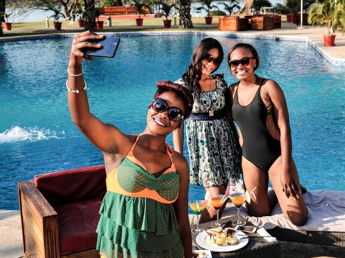 Hotel Pullman Lubumbashi Grand Karavia. Exterior foto