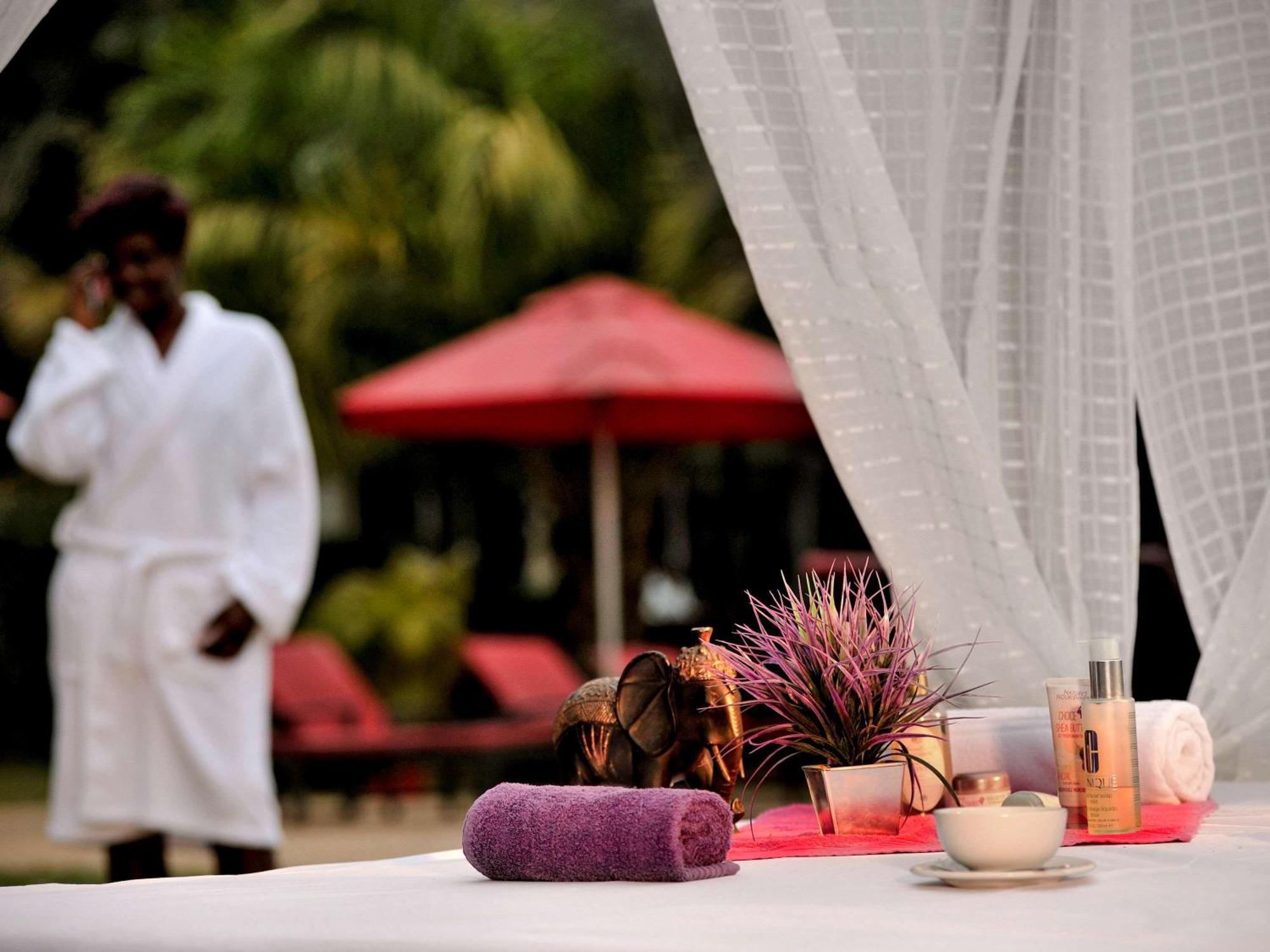 Hotel Pullman Lubumbashi Grand Karavia. Exterior foto