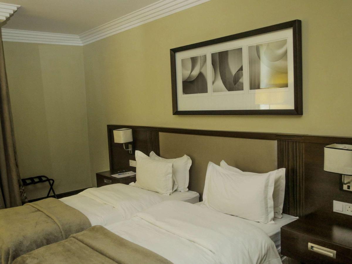 Hotel Pullman Lubumbashi Grand Karavia. Exterior foto